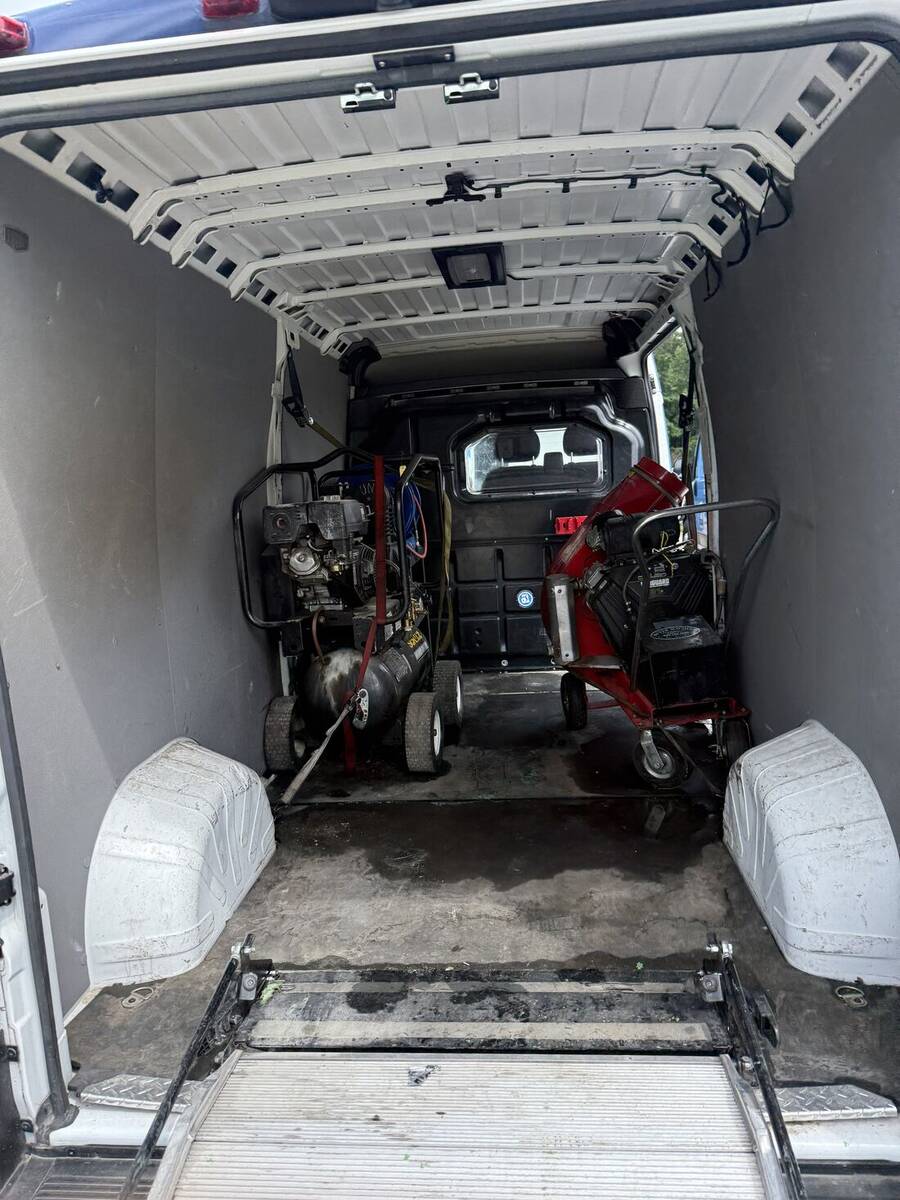 Oil van floor